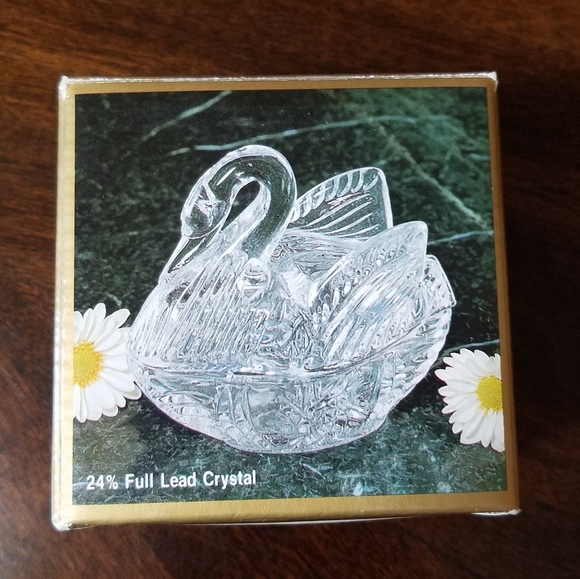 NWOT Crystal Swan Jewelry Box - Picture 9 of 10